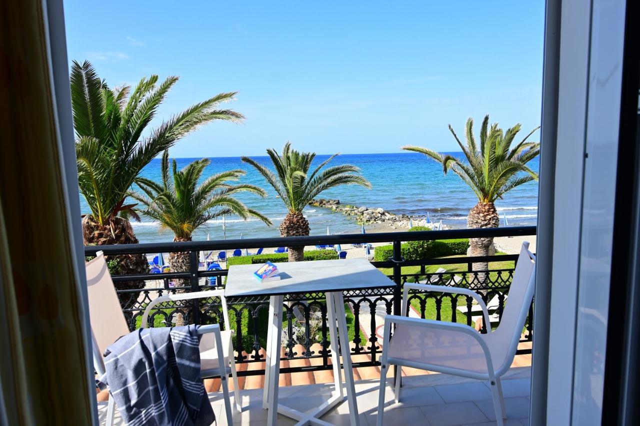 Nadia'S Studios & Apartments In Argasi, Sea-View ภายนอก รูปภาพ